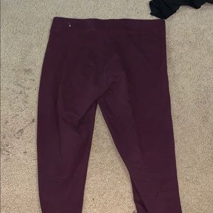 Maroon leggings